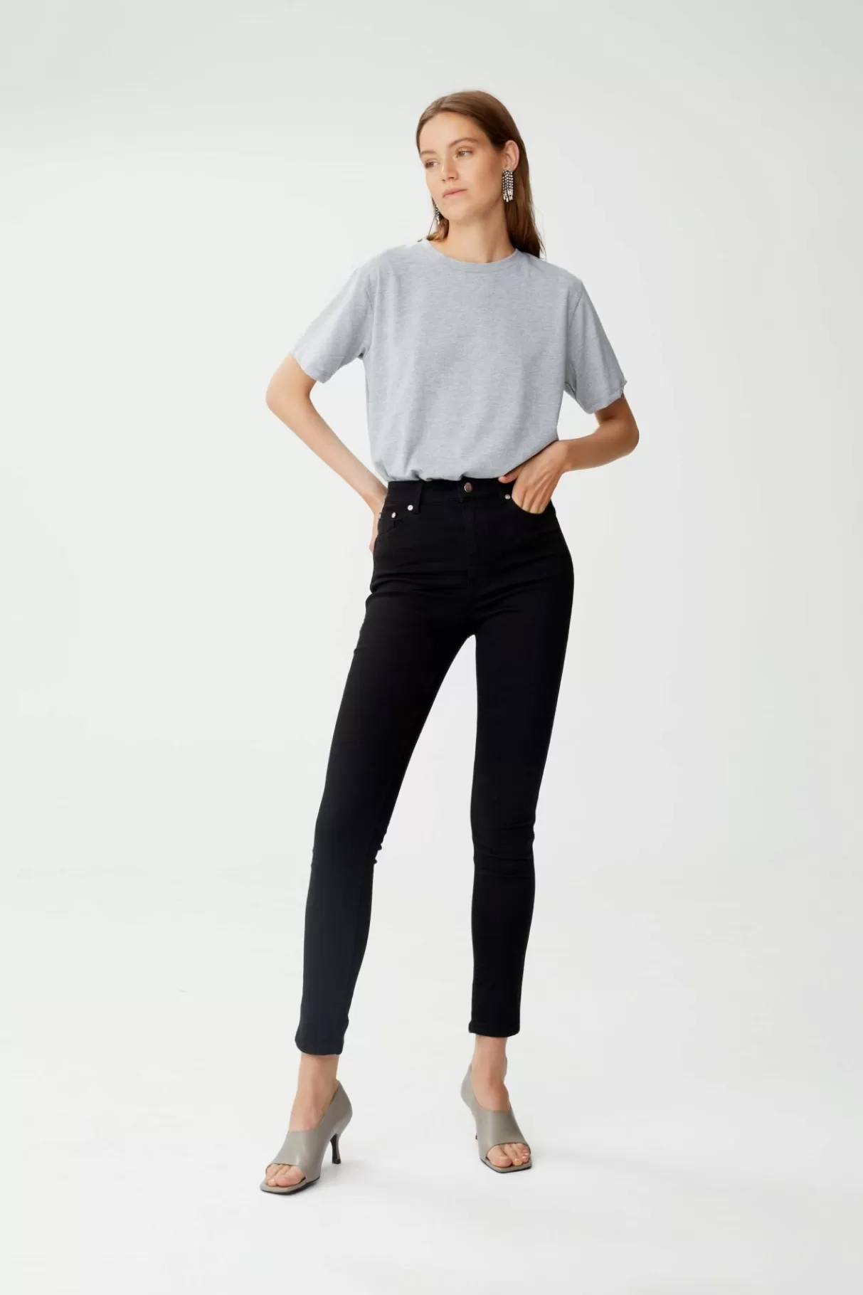 Shop Gestuz Emilygz Hw Jeans Black